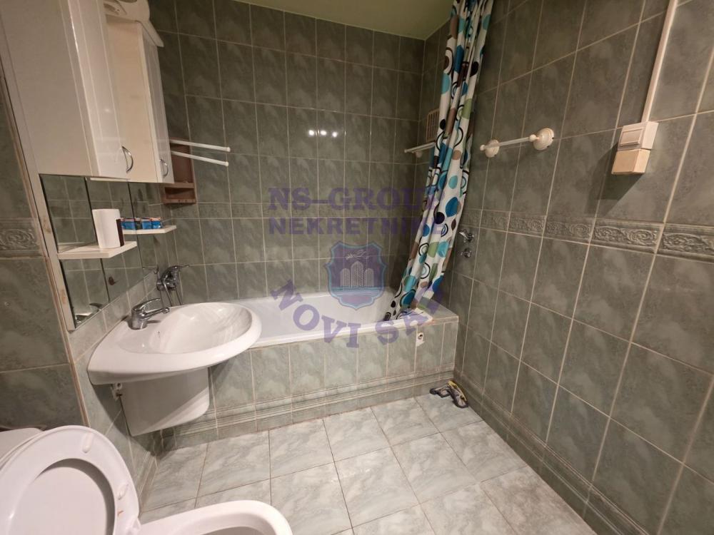 Slika 5 - Trosoban stan Liman 4 š:561395