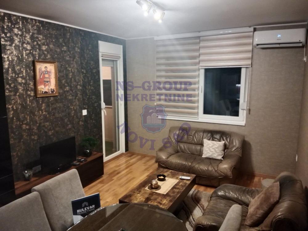 Glavna slika -Troiposoban stan Futog š: 561392