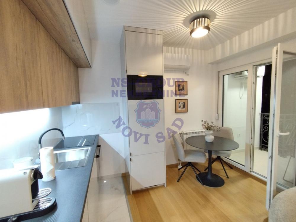 Slika 2 - Dvosoban stan Centar š:561383