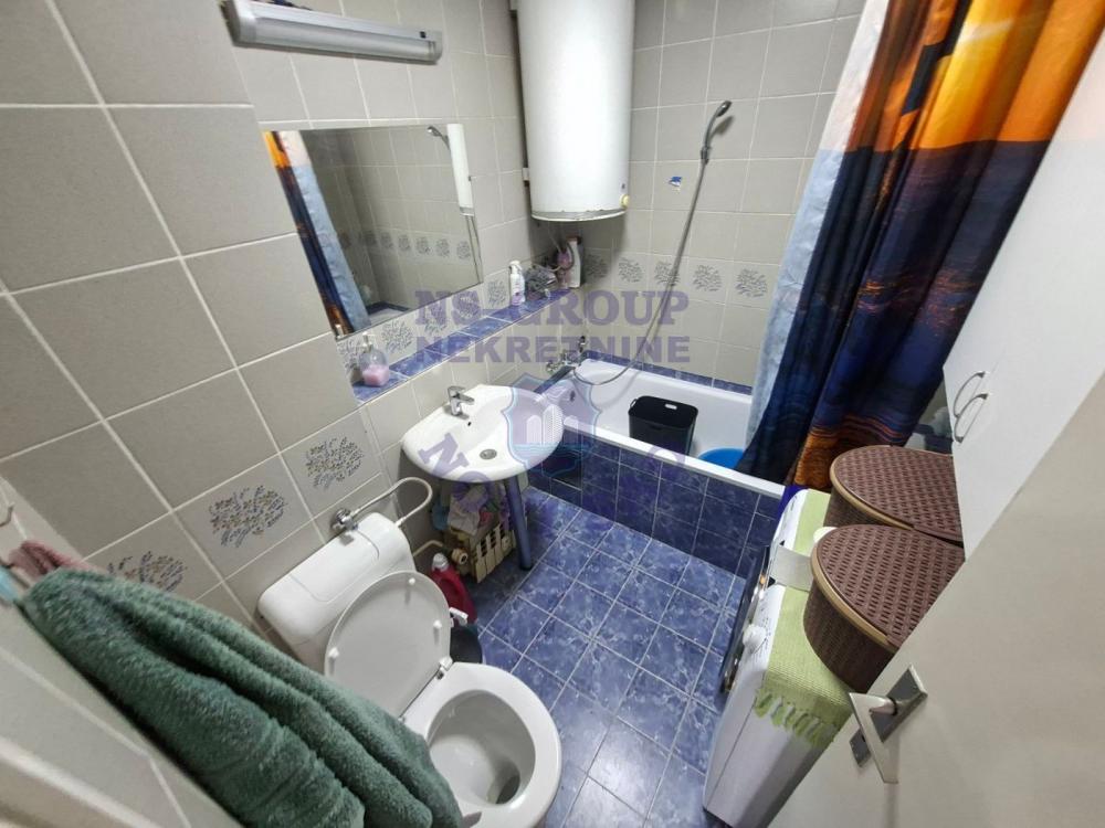 Slika 8 - Cetvorosoban stan Petrovaradin š:561380