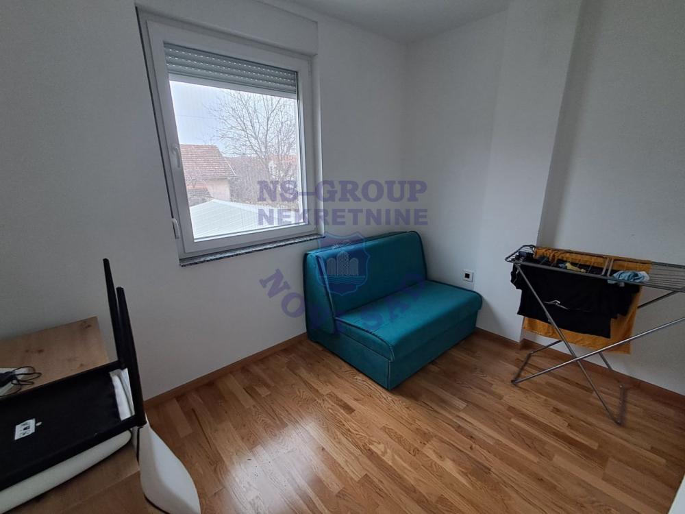 Slika 5 - Š:561232 Dvoiposoban na Petrovaradinu!