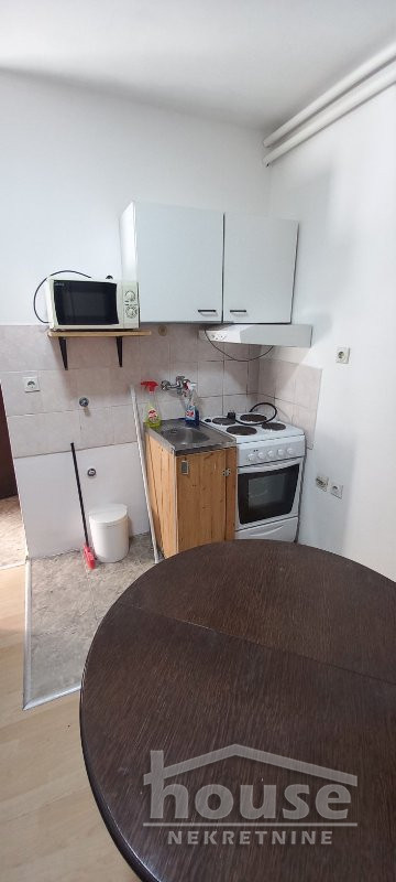 Slika 3 - Stan,PETROVARADIN,PETROVARADIN,kv: 12.00, € 22000, ID: 1065162