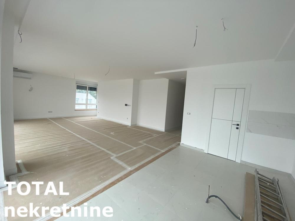 Slika 3 - Stan,NOVI SAD,TELEP,kv: 157.00, € 508870, ID: 1097680