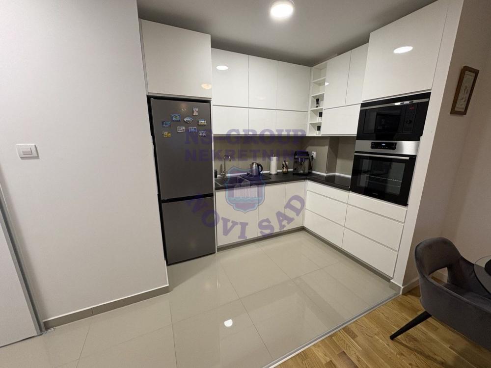 Slika 3 - Dvoiposoban stan na Novom Naselju!