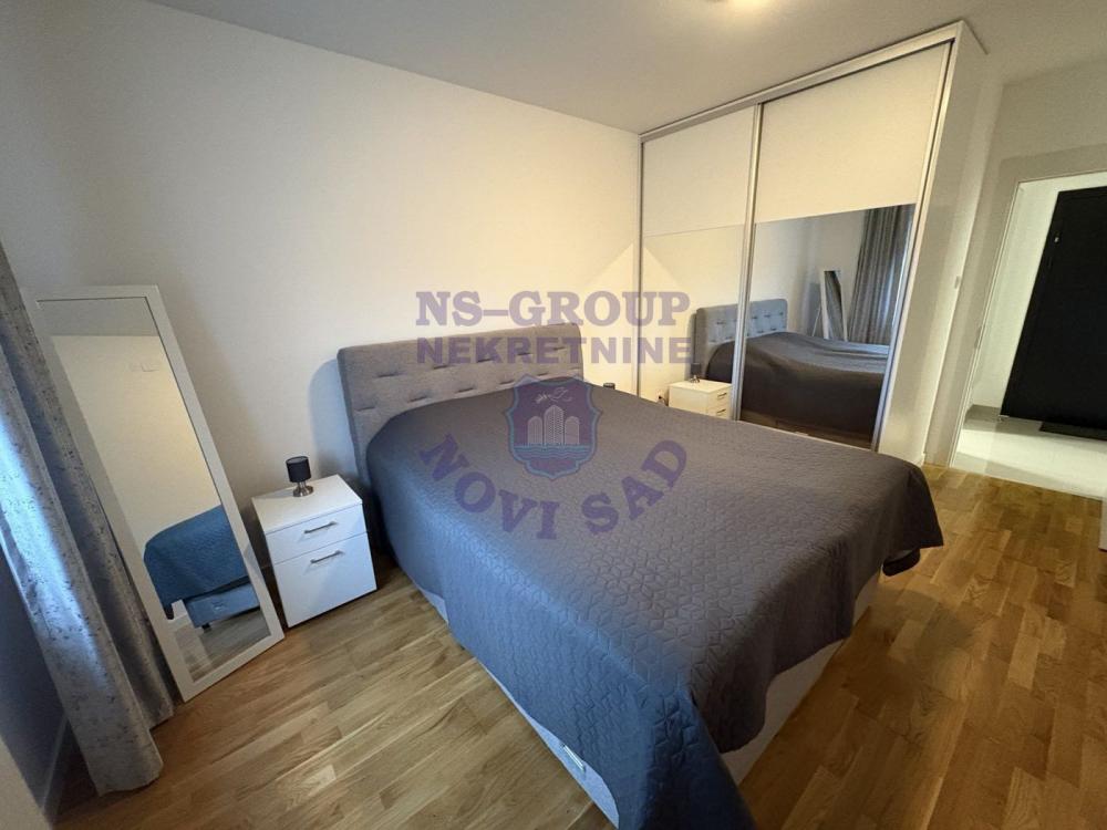 Slika 5 - Dvoiposoban stan na Novom Naselju!