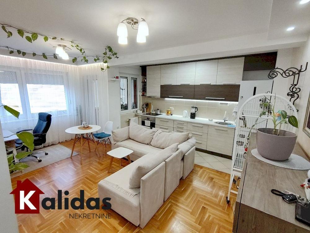 Glavna slika -Stan,NOVI SAD,GRBAVICA,kv: 42, € 154500, ID: 1008427