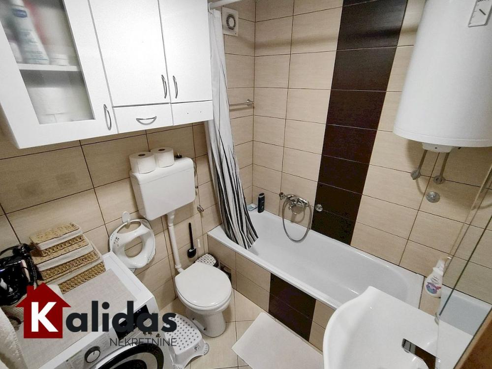 Slika 7 - Stan,NOVI SAD,GRBAVICA,kv: 42, € 154500, ID: 1008427