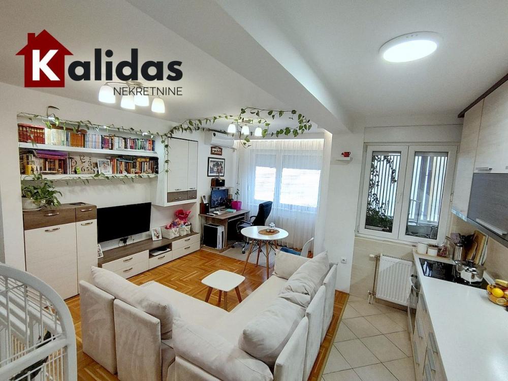 Slika 1 - Stan,NOVI SAD,GRBAVICA,kv: 42, € 154500, ID: 1008427