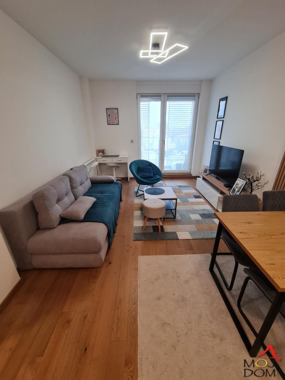 Slika 2 - Stan,NOVI SAD,BULEVAR EVROPE,kv: 43, € 140000, ID: 1031613