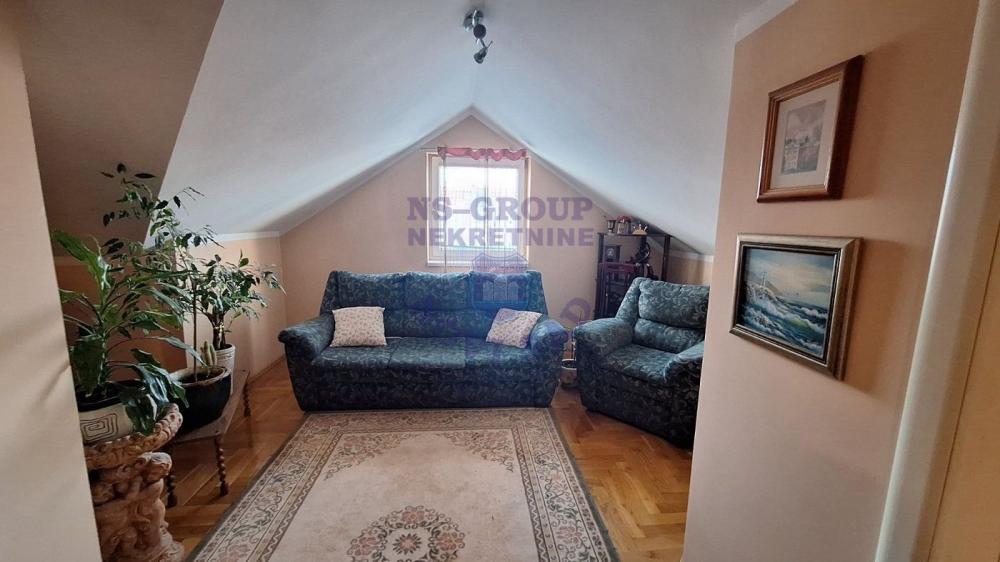 Slika 1 - Cetvorosoban stan Nova Detelinara š:556906