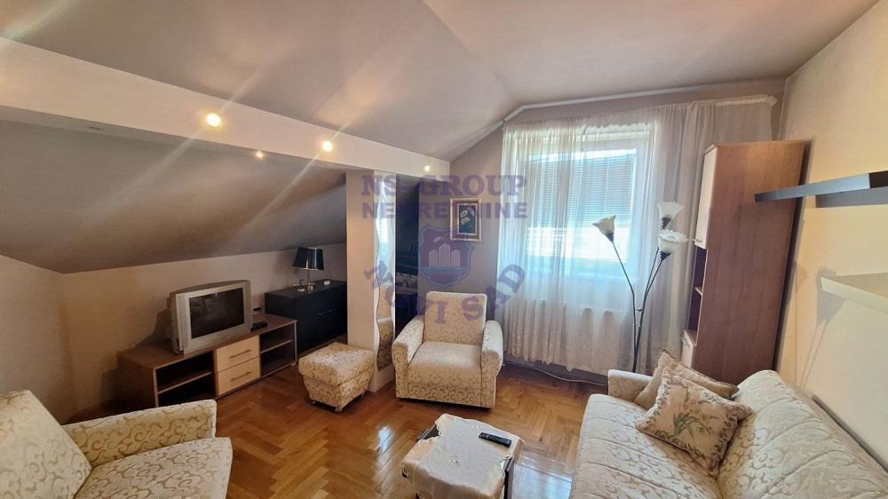 Slika 2 - Cetvorosoban stan Nova Detelinara š:556906