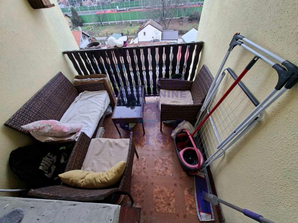 Slika 10 - Fantastičan porodičan stan na Petrovaradinu!