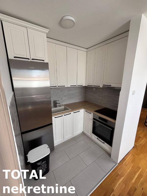 Slika 5 - Stan,NOVI SAD,NOVA DETELINARA,kv: 51.00, € 140000, ID: 1102021