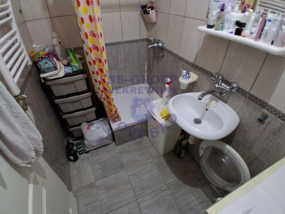 Slika 4 - Jednosoban, 24m2, Grbavica Novi Sad, ima lift