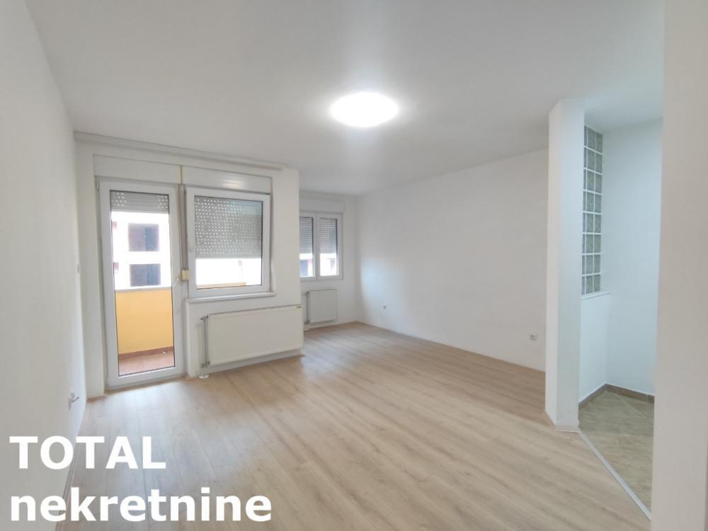 Glavna slika -Stan,NOVI SAD,CENTAR,kv: 34.00, € 115600, ID: 1101501