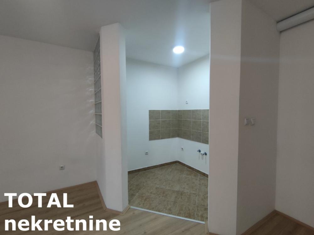 Slika 4 - Stan,NOVI SAD,CENTAR,kv: 34.00, € 115600, ID: 1101501
