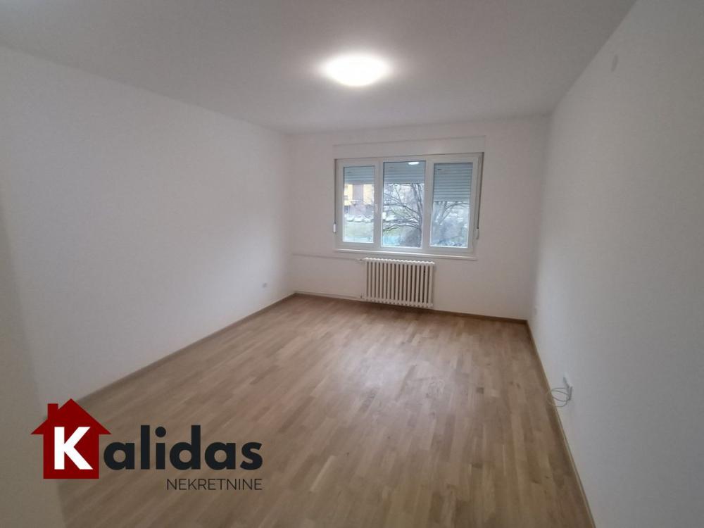 Slika 1 - Stan,NOVI SAD,NOVO NASELJE,kv: 22, € 70000, ID: 1008436