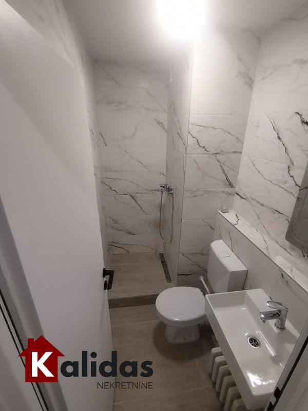 Slika 5 - Stan,NOVI SAD,NOVO NASELJE,kv: 22, € 70000, ID: 1008436