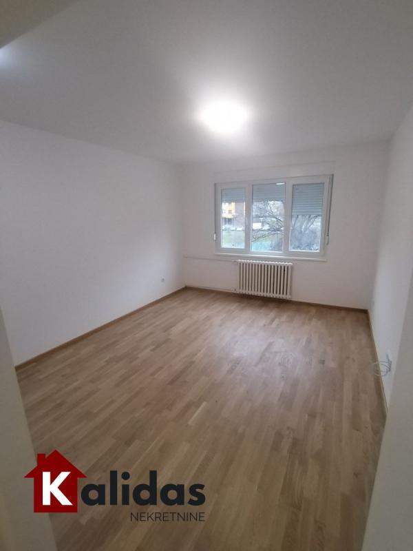 Slika 2 - Stan,NOVI SAD,NOVO NASELJE,kv: 22, € 70000, ID: 1008436