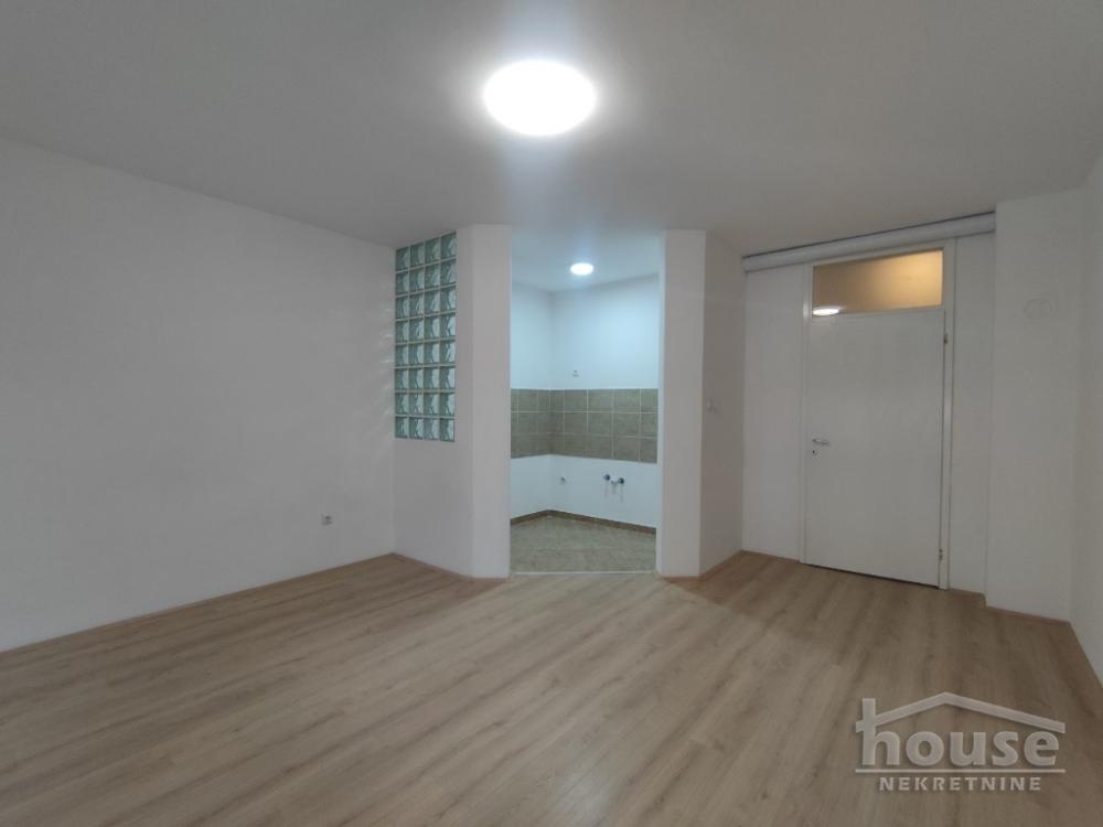 Slika 3 - Stan,NOVI SAD,CENTAR,kv: 34.00, € 115600, ID: 1064653