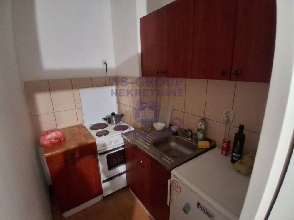 Slika 2 - Š:561496 Garsonjera na Grbavici!