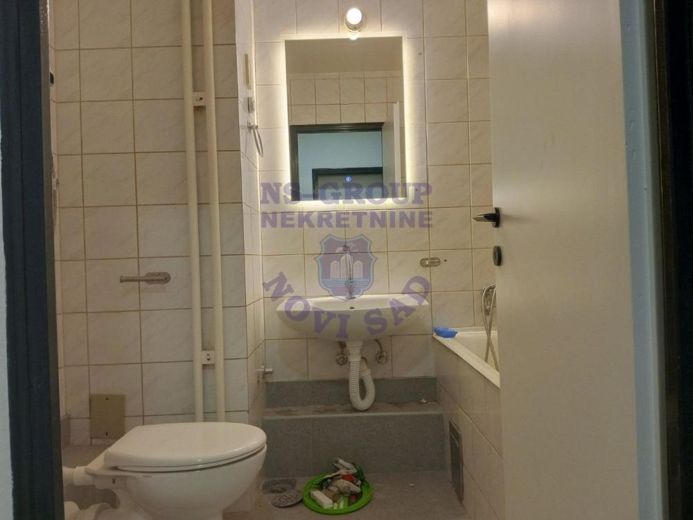 Slika 4 - Š:561492 Jednosoban u Veterniku!