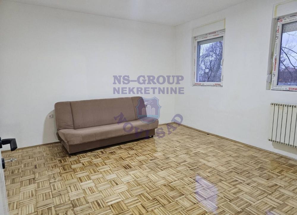 Glavna slika -Š:561492 Jednosoban u Veterniku!