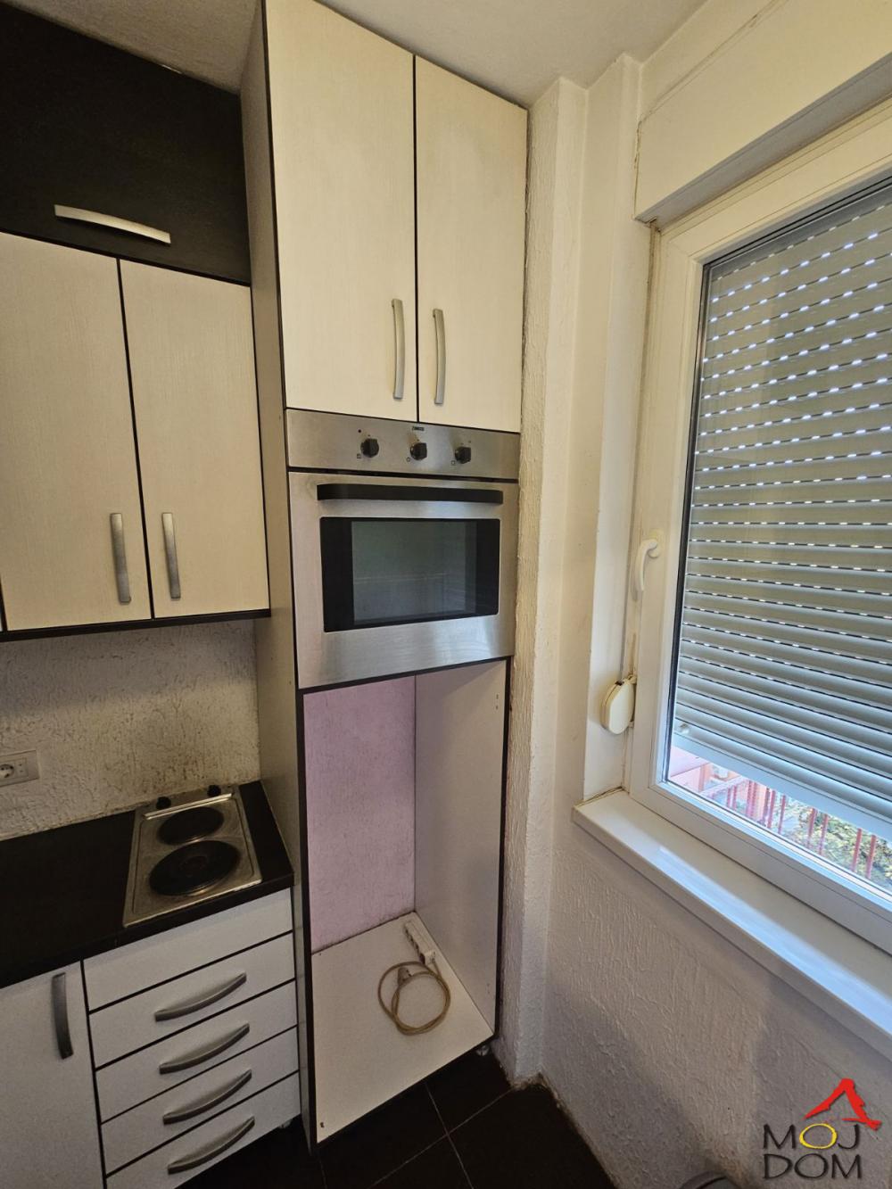 Slika 4 - Stan,NOVI SAD,CENTAR,kv: 38, € 111240, ID: 1031390