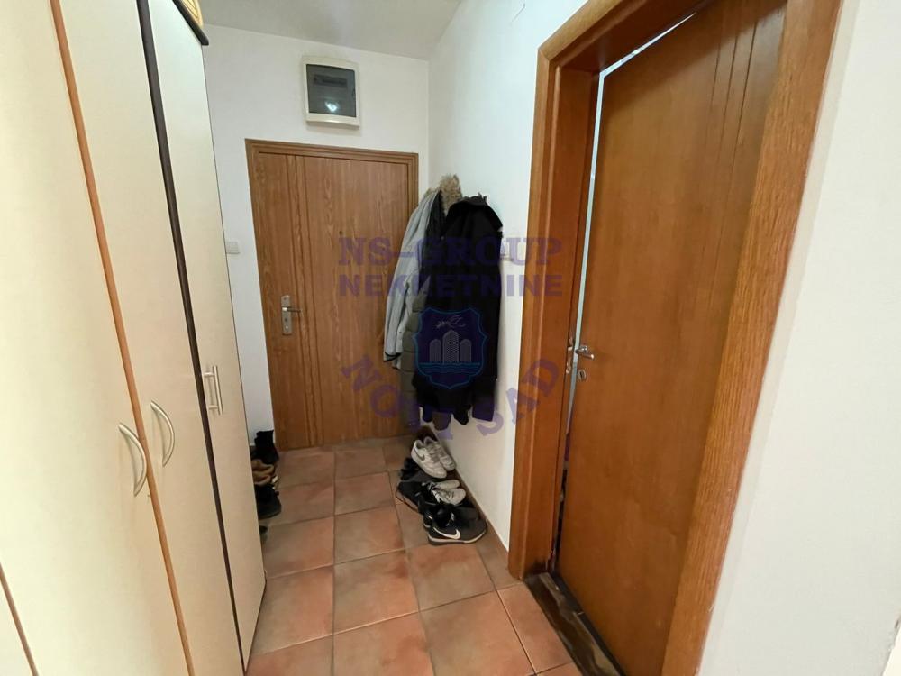 Slika 7 - Odličan jednoiposoban stan na Bulevaru Evrope! 