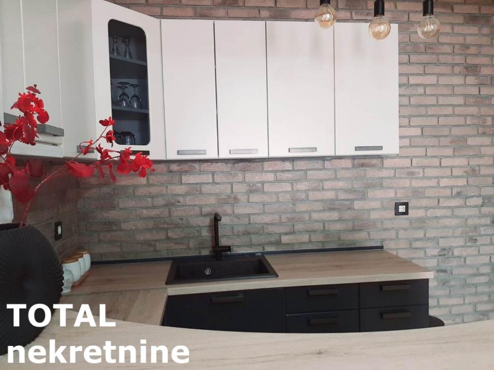 Slika 5 - Stan,NOVI SAD,NOVA DETELINARA,kv: 54.00, € 154000, ID: 1101860