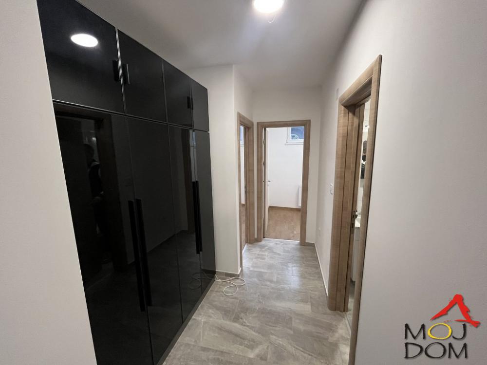 Slika 4 - Stan,NOVI SAD,GRBAVICA,kv: 44, € 90640, ID: 1031424