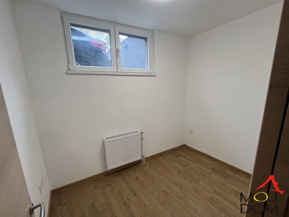 Slika 7 - Stan,NOVI SAD,GRBAVICA,kv: 44, € 90640, ID: 1031424