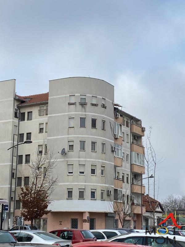 Slika 3 - Stan,NOVI SAD,TELEP,kv: 104, € 290000, ID: 1031426