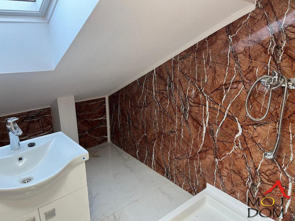 Slika 1 - Stan,NOVI SAD,TELEP,kv: 104, € 290000, ID: 1031426