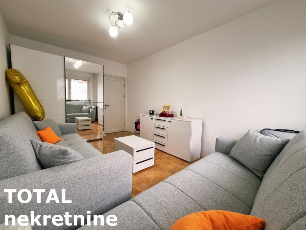 Glavna slika -Stan,NOVI SAD,STANICA,kv: 54.00, € 167000, ID: 1102022