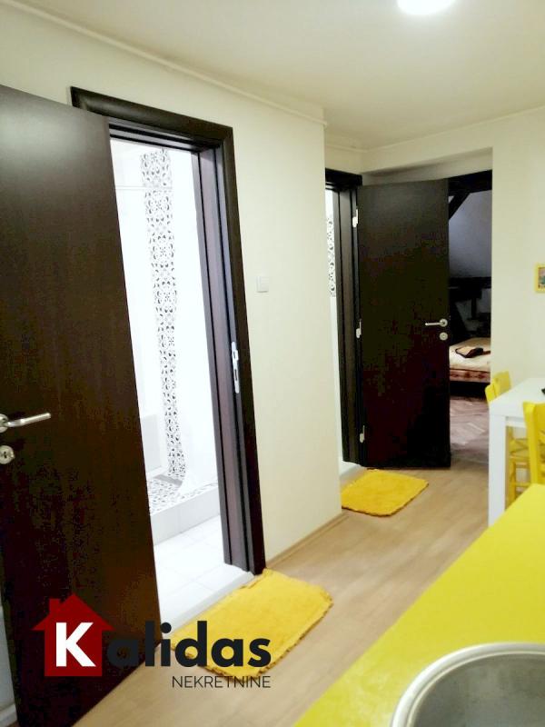 Slika 6 - Stan,NOVI SAD,CENTAR,kv: 37, € 123600, ID: 1008439