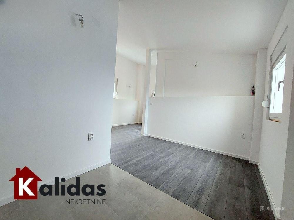 Slika 5 - Stan,NOVI SAD,LIMAN 2,kv: 31, € 97850, ID: 1008437