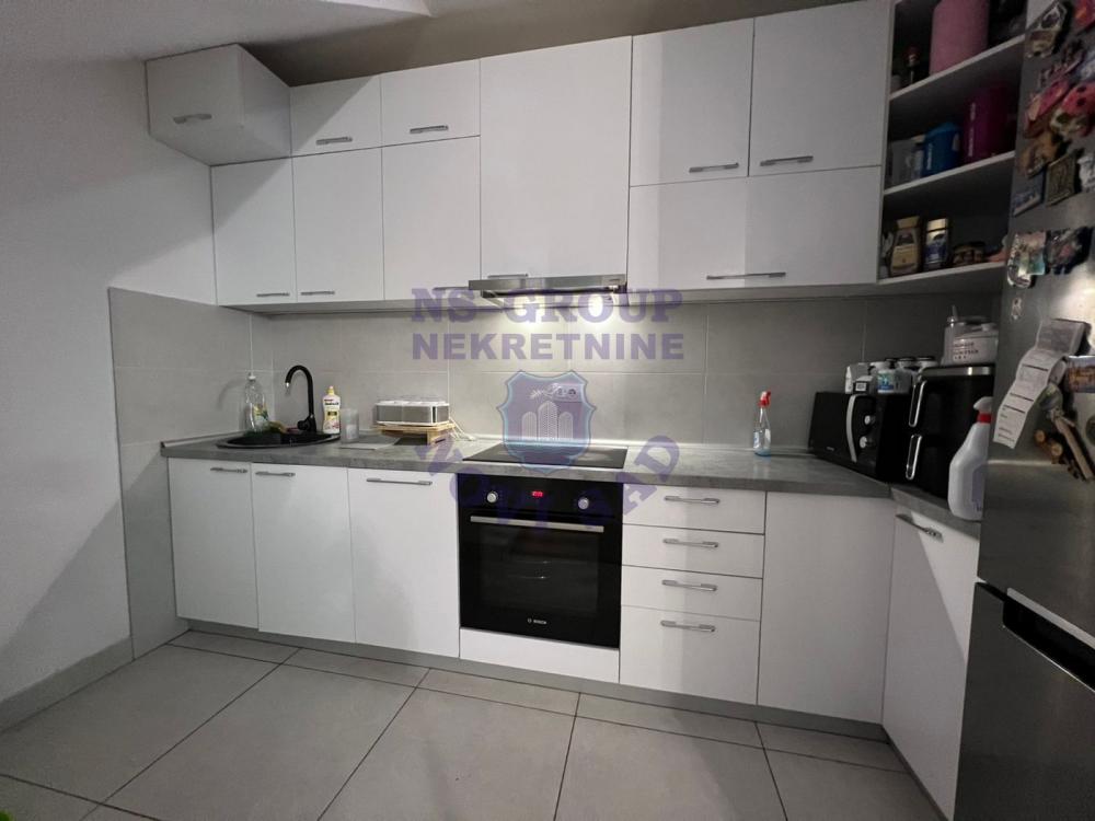 Slika 4 - Odličan četvorosoban stan!