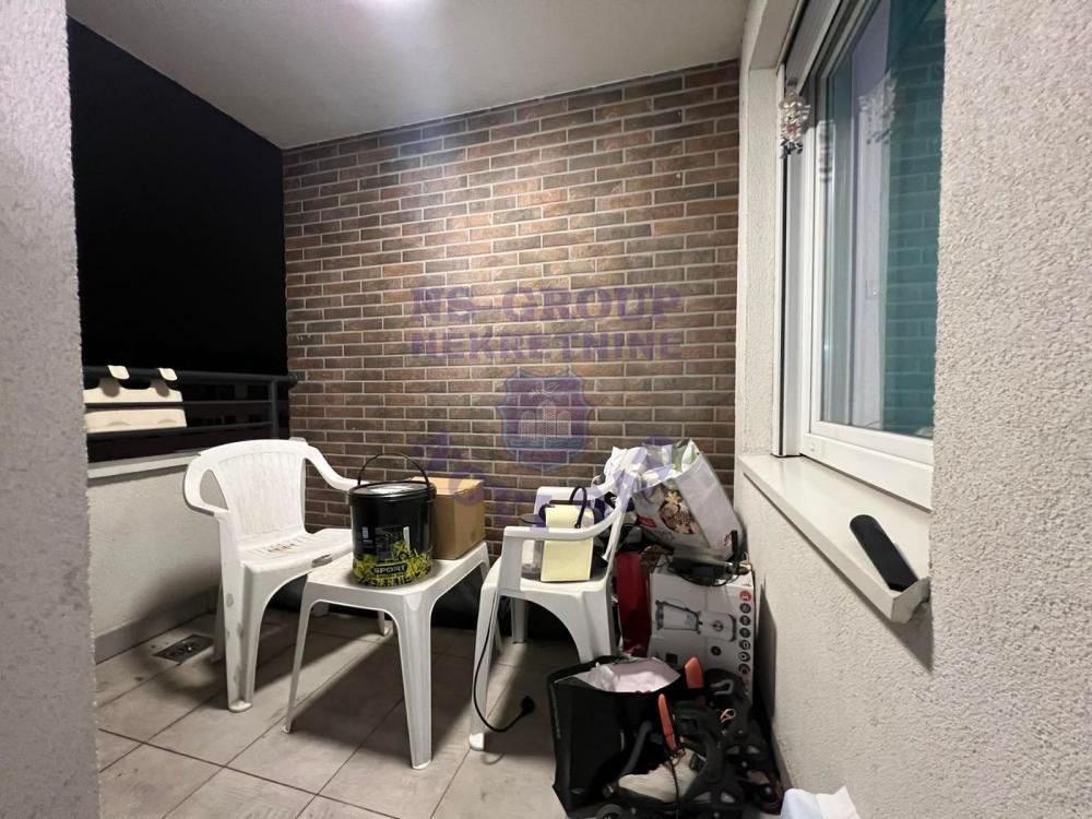 Slika 6 - Odličan četvorosoban stan!