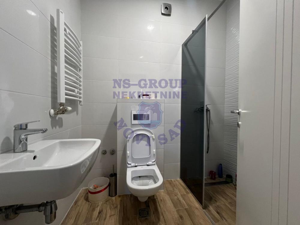 Slika 11 - Odličan četvorosoban stan!