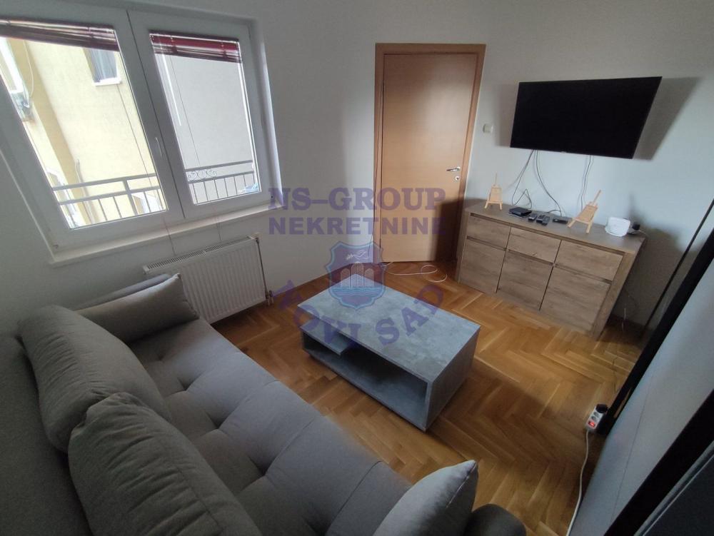 Slika 9 - Odličan, namešten dvosoban stan - Tatarsko brdo!