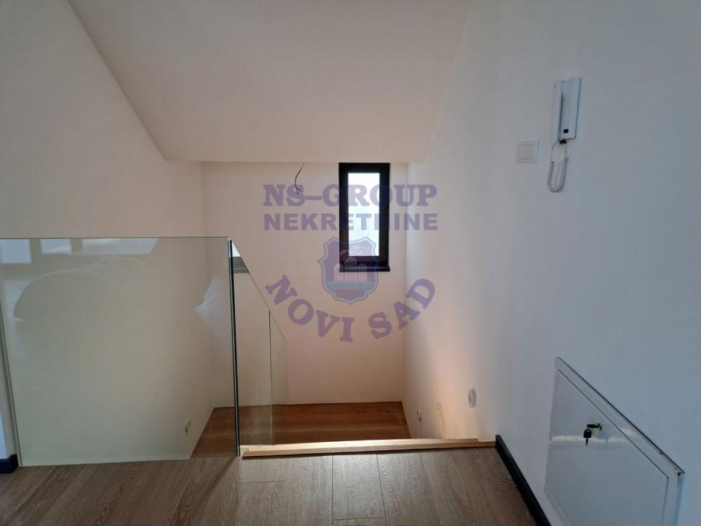 Slika 9 - Četvorosoban, 151m2, Sremska Kamenica Novi Sad, sa terasom, sa parkingom