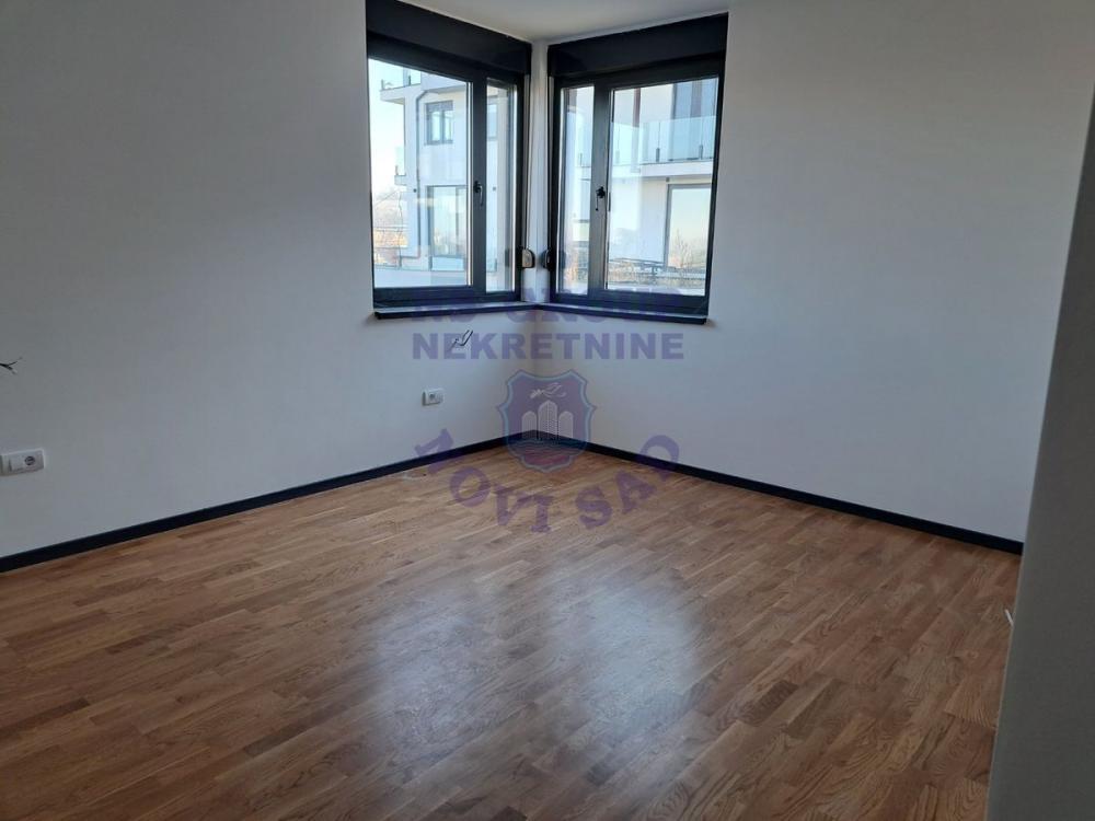 Glavna slika -Četvorosoban, 151m2, Sremska Kamenica Novi Sad, sa terasom, sa parkingom