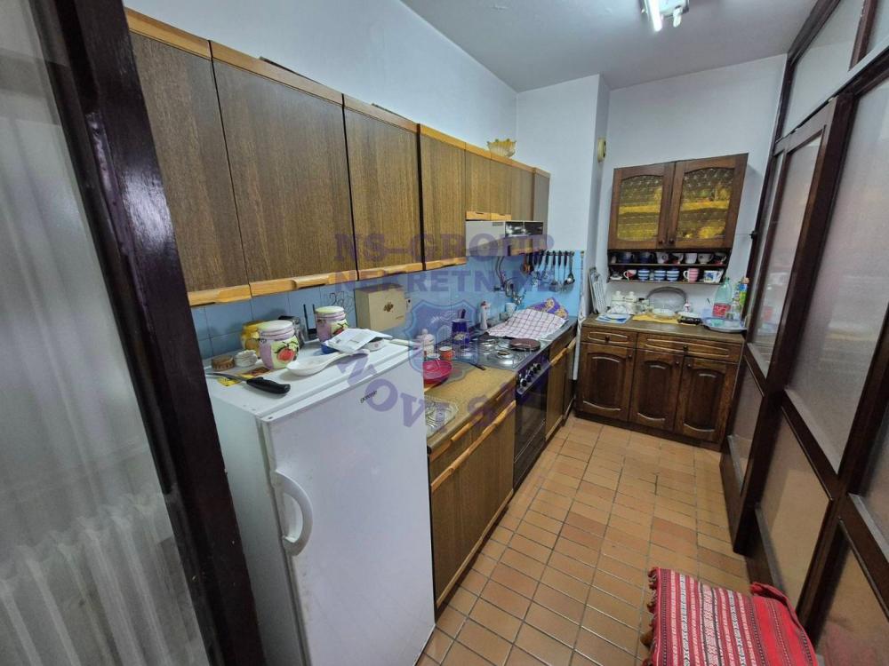 Slika 5 - Stan odličnog rasporeda na prodaju!