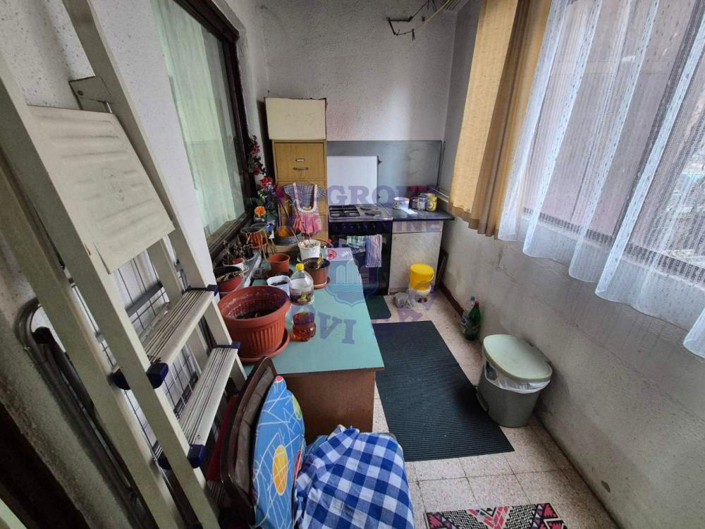 Slika 9 - Stan odličnog rasporeda na prodaju!