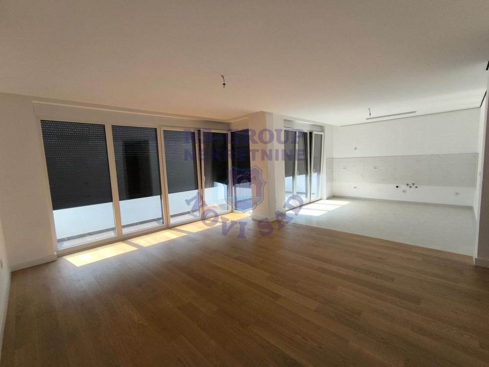 Glavna slika -Odličan stan na prodaju!