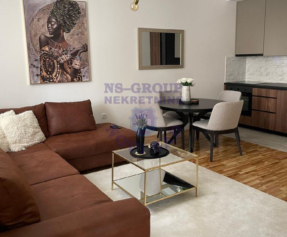 Slika 1 - Na prodaju dvoiposoban stan! 