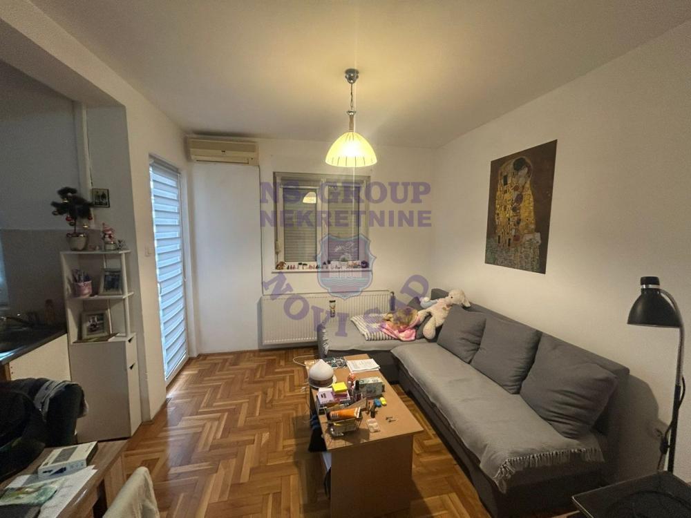 Glavna slika -Prodaja stana, 21m2, Podbara Novi Sad, sa terasom