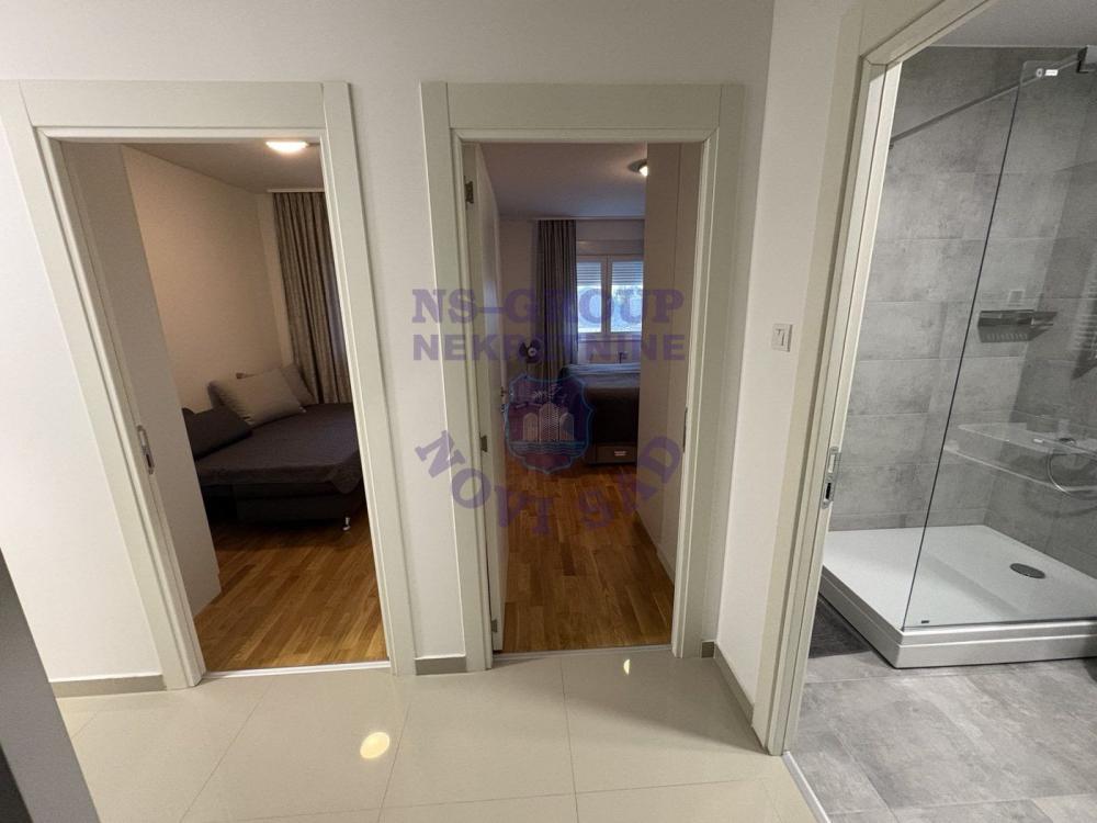 Slika 10 - Dvoiposoban, 59m2, Novo naselje Novi Sad, sa terasom, ima lift