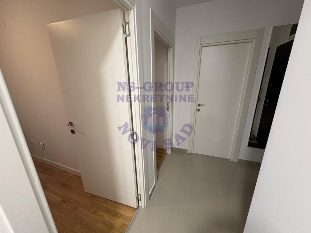 Slika 11 - Dvoiposoban, 59m2, Novo naselje Novi Sad, sa terasom, ima lift